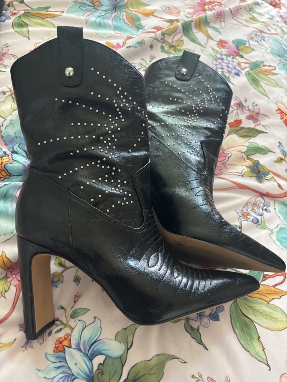 Jessica Simpson Black Pointed-Toe Studded Western Heel Boots